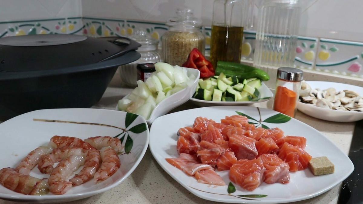 Ingredientes para hacer arroz caldoso y gambones en Thermomix tm6