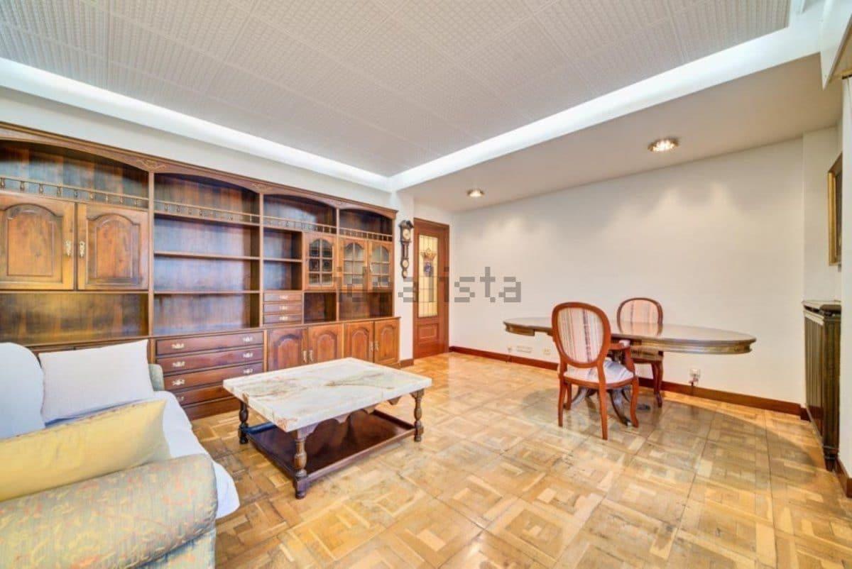 como pintar un mueble de madera en blanco