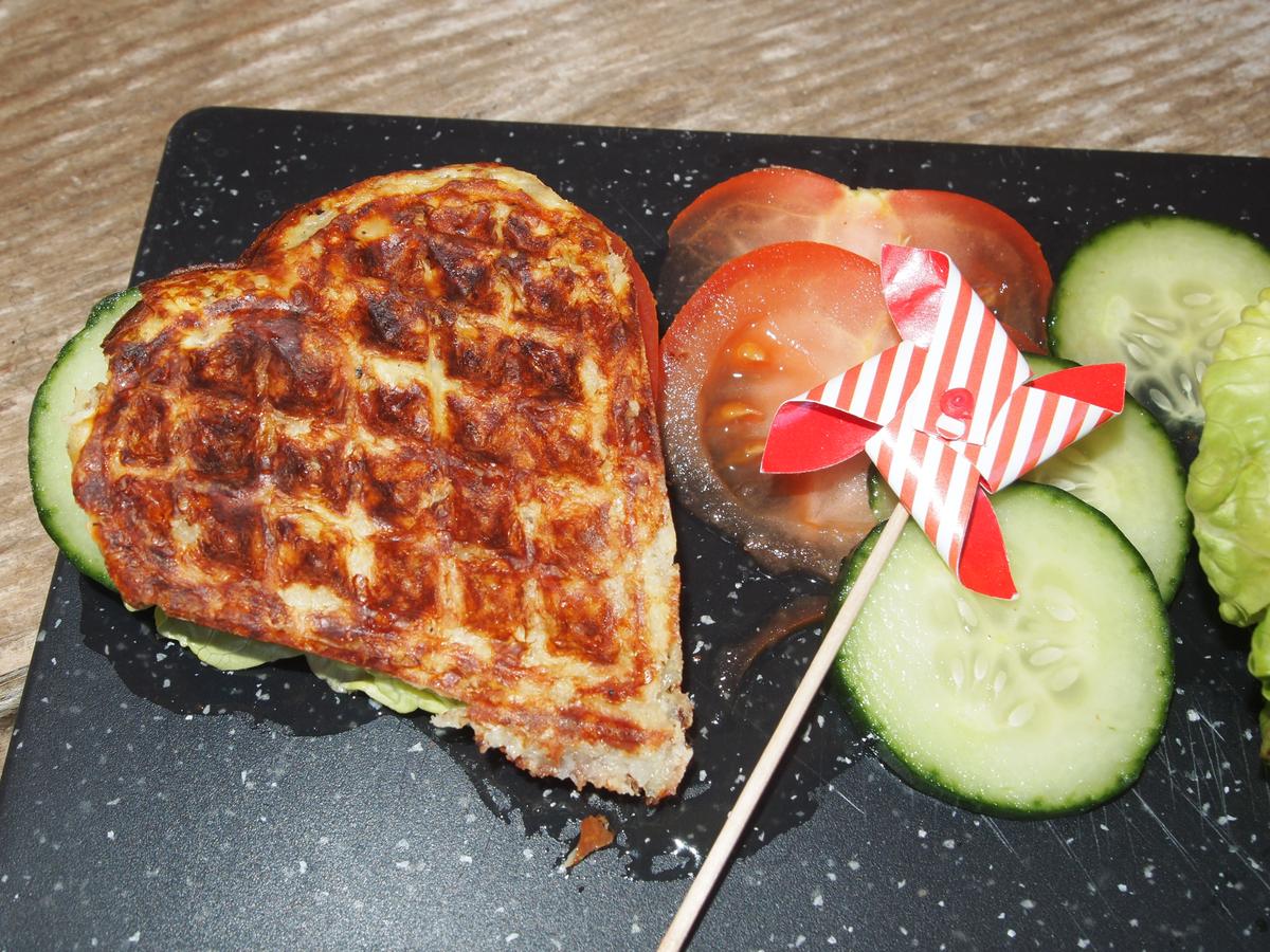 Gofres salados de patata y queso