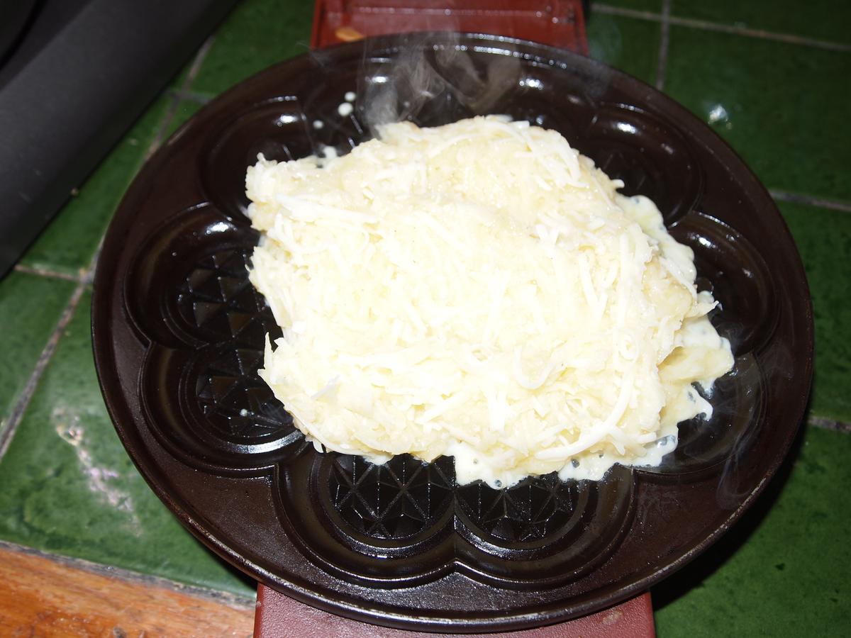 Gofres salados de patata y queso