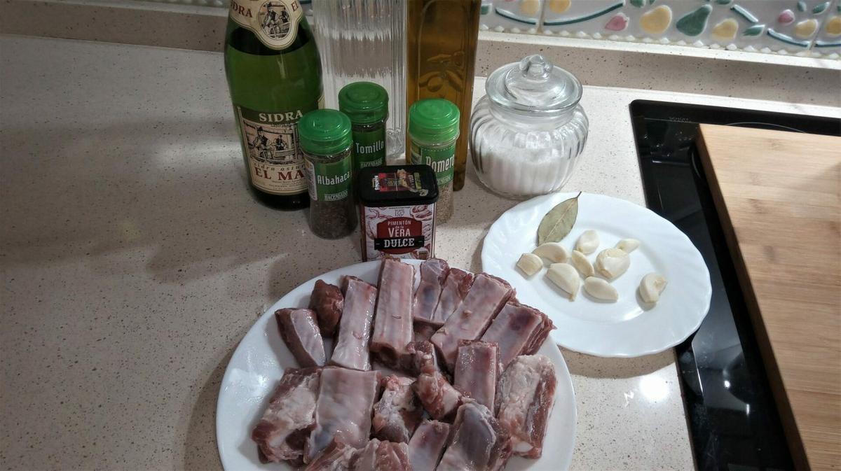 Ingredientes para hacer costillas a la sidra en Thermomix