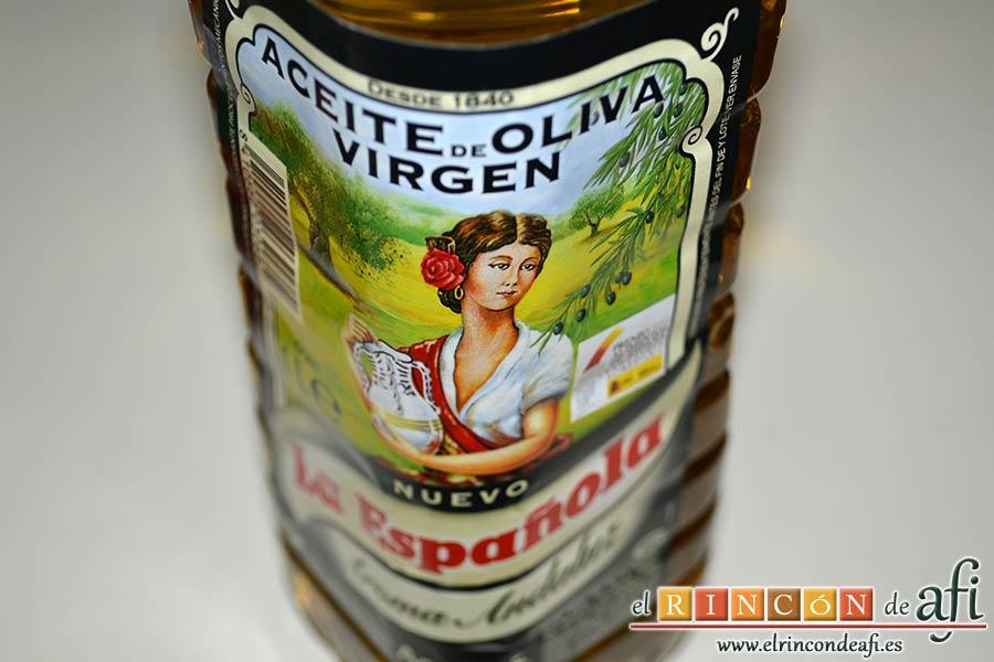 Salchichas al horno con tomate y hierbas, preparar el aceite de oliva