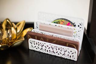 Organizador de cartas para maquillaje. Vía CutyPaste.