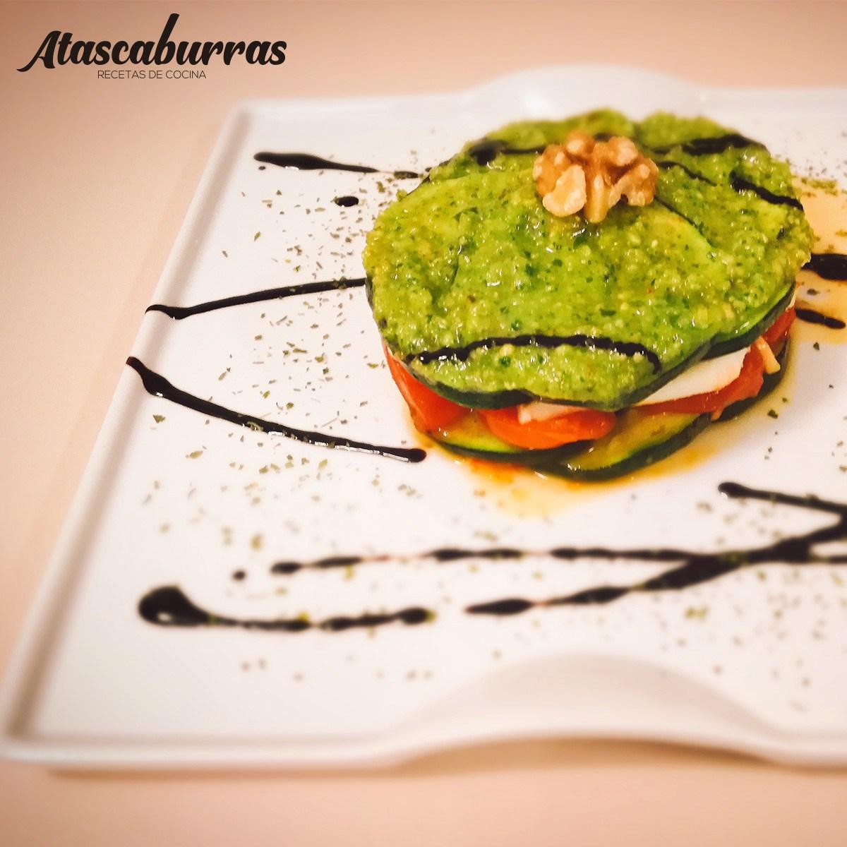 receta original de milhojas de calabacin, tomates cherry, queso plancha