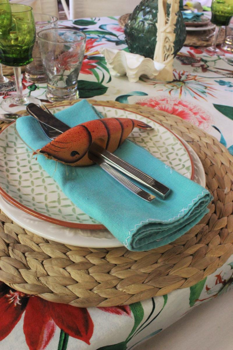 Como preparar una mesa tropical