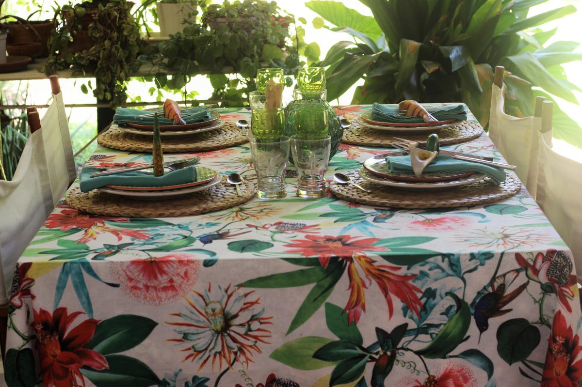 Como preparar una mesa tropical