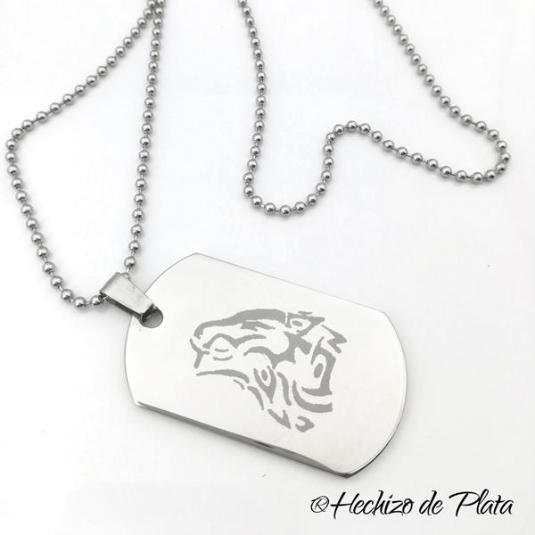 Chapa militar grabada con logo. Pedacitos de ti