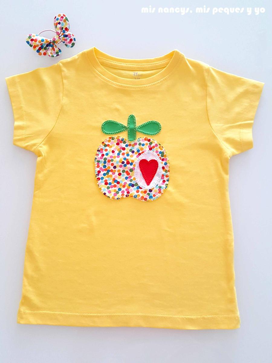 mis nancys, mis peques y yo, tutorial como personalizar camisetas, aplique de manzana, camiseta terminada