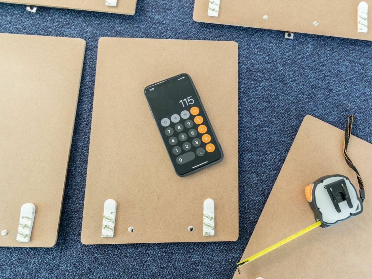 Decorar una pared con clipboards