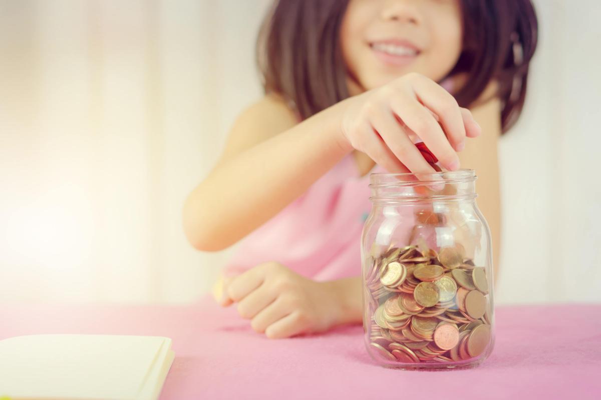 enseñar a tus hijos a ahorra