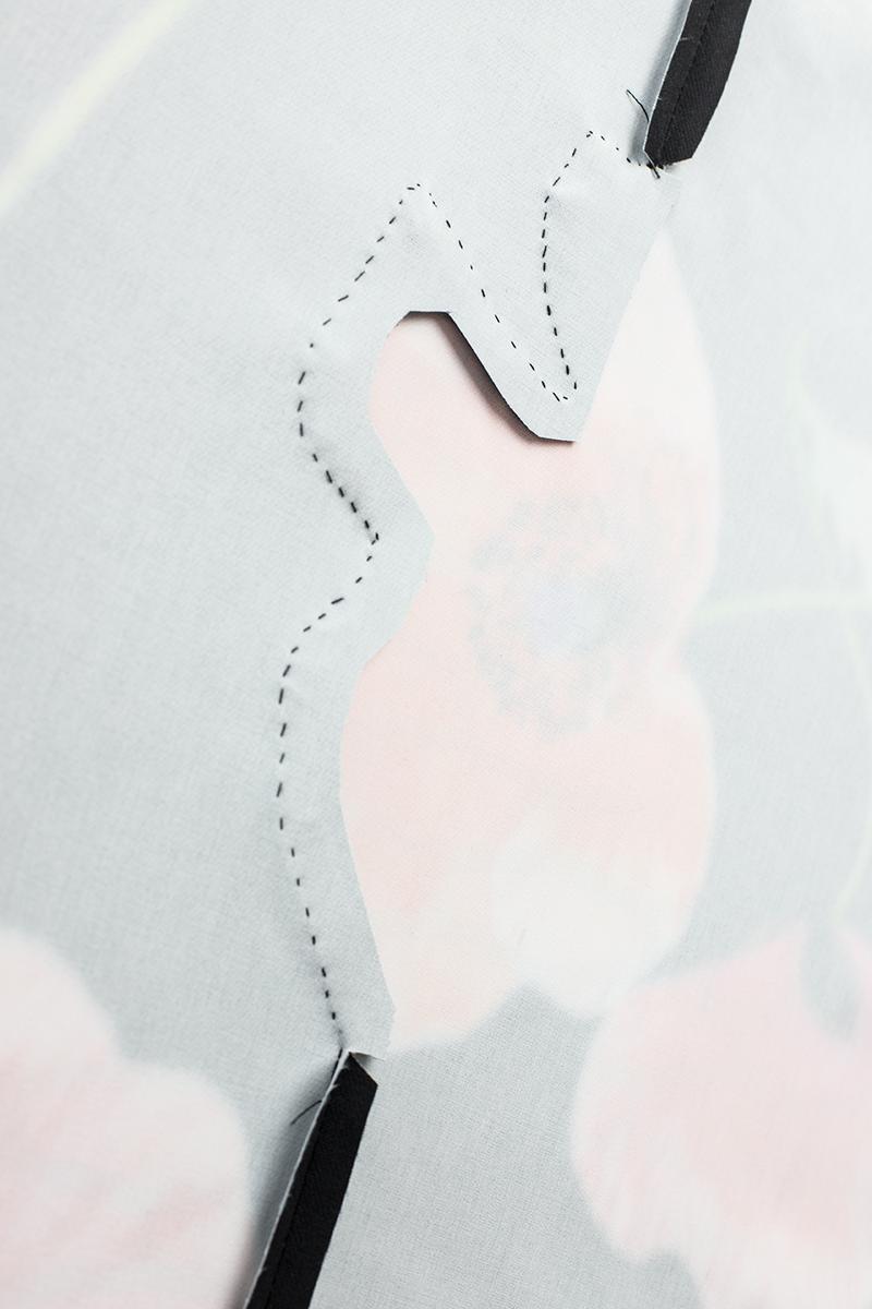 Aplique_de_flor_estampada_sobre_costura_2