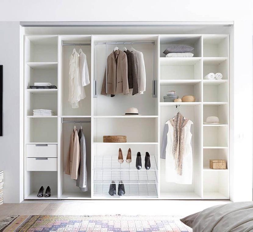 armario abierto empotrado