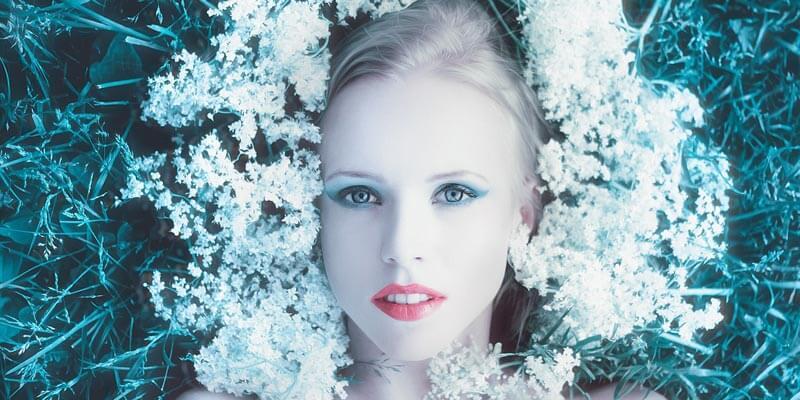 maquillaje ecológico con flores