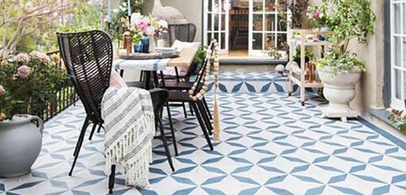 Azulejos en la terraza