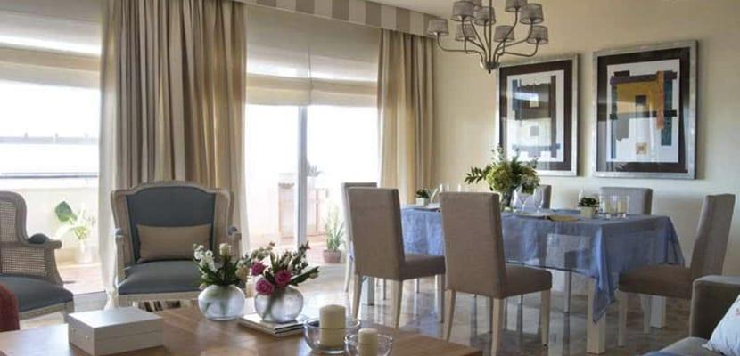 Sal&oacute;n comedor en estilo chic