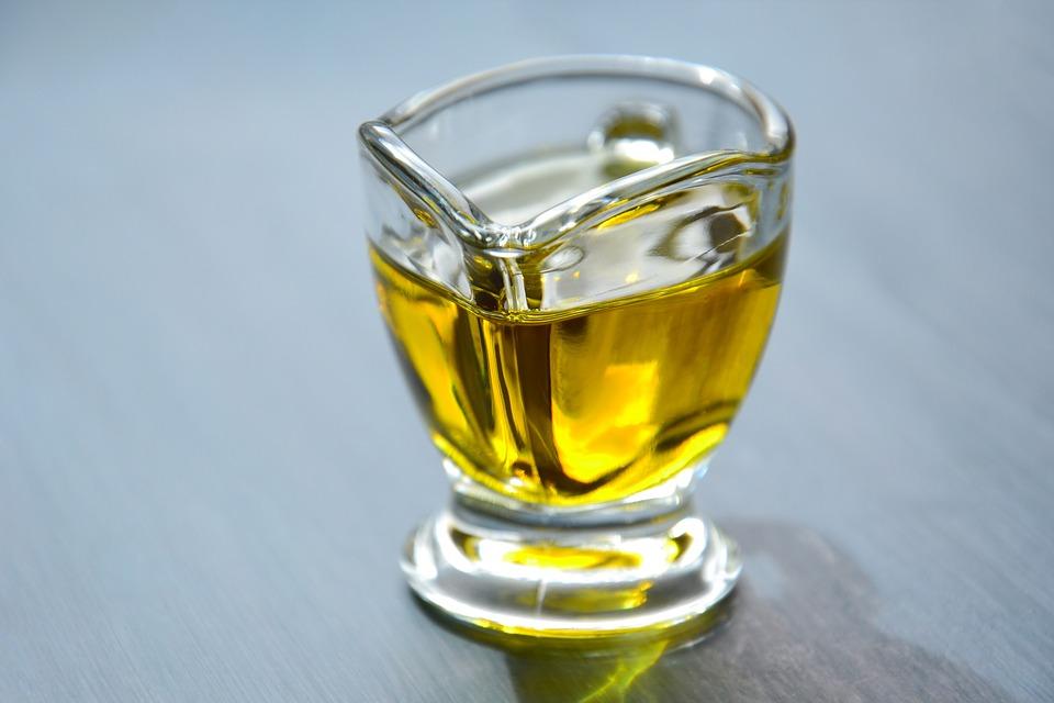 Aceite de oliva para eliminar la caspa de forma natural 
