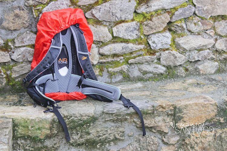 Mochila y protector para la lluvia