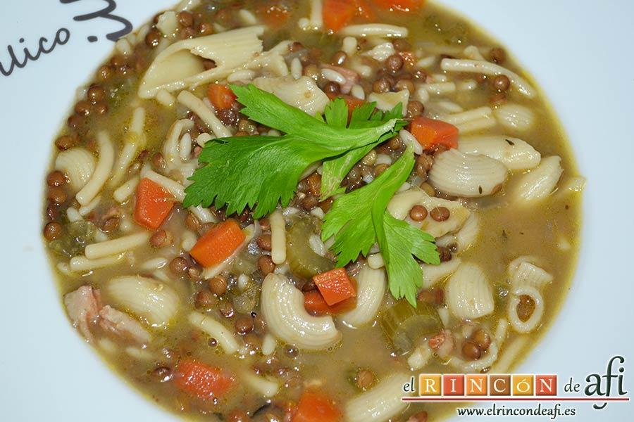 Pasta rota con lentejas, sugerencia de presentación