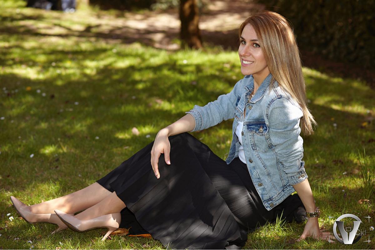 Falda_negra_plisada_Stradivarius