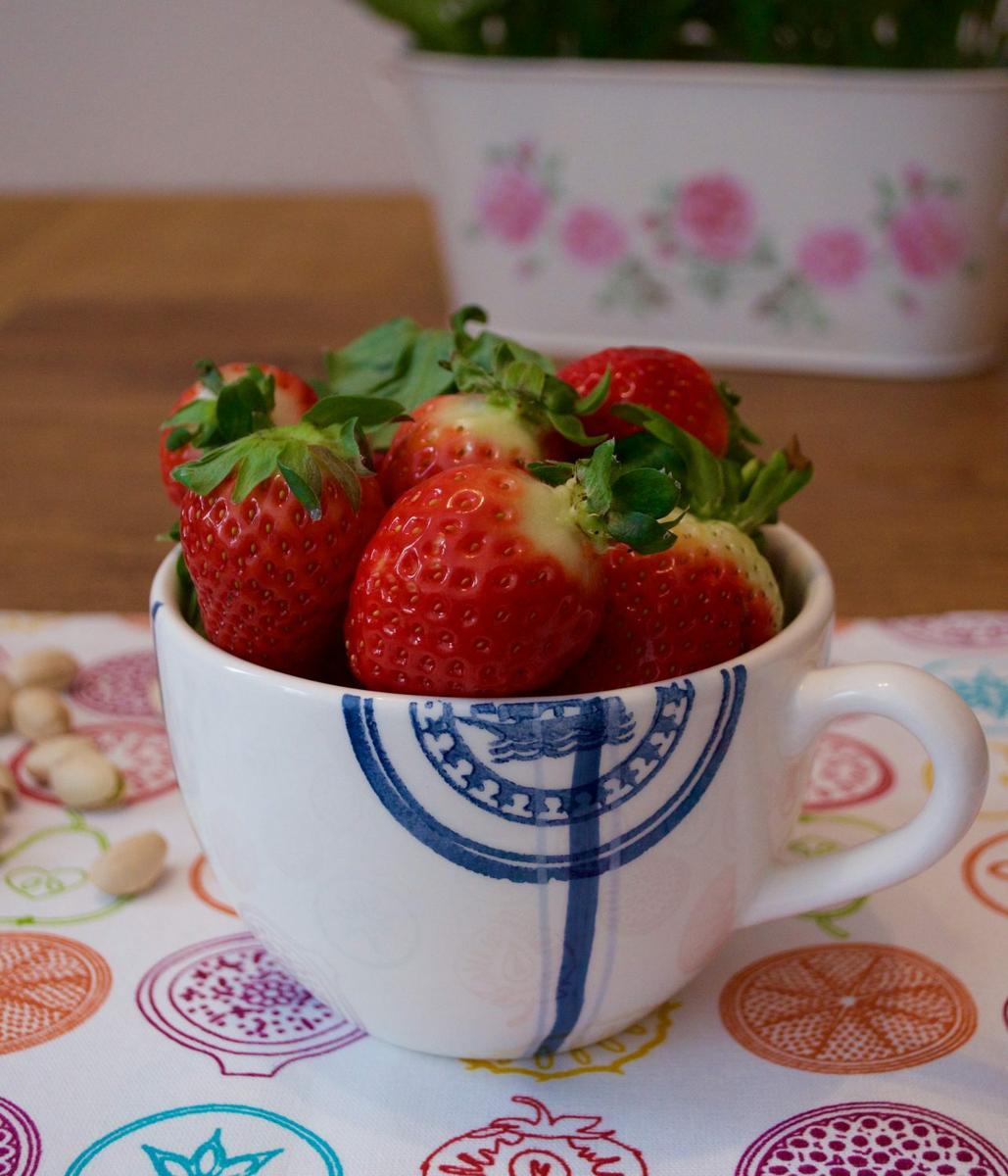 Smoothie de plátano, fresas y semillas chia 