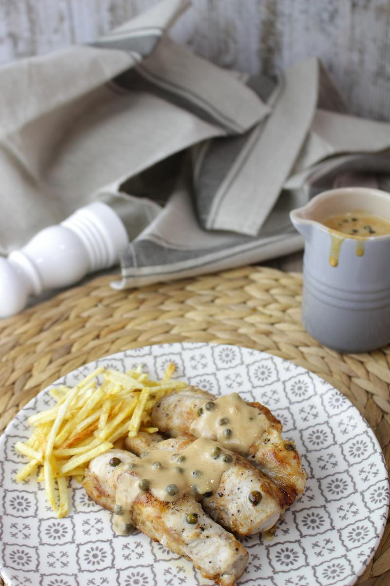 Lomos o solomillos de conejo a la pimienta verde