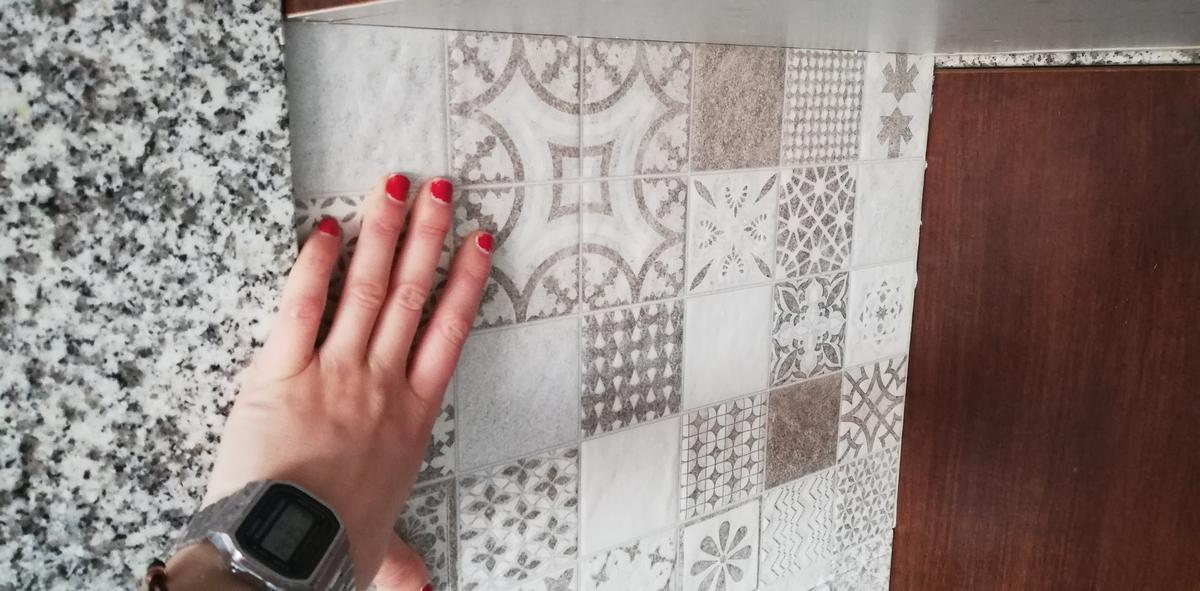 Cómo instalar REVESTIMIENTO CERÁMICO – Reformando la COCINA | Bricolaje