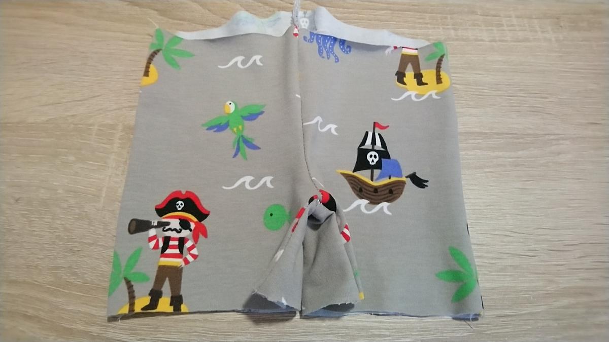 Pantalón corto bebé modelo 1