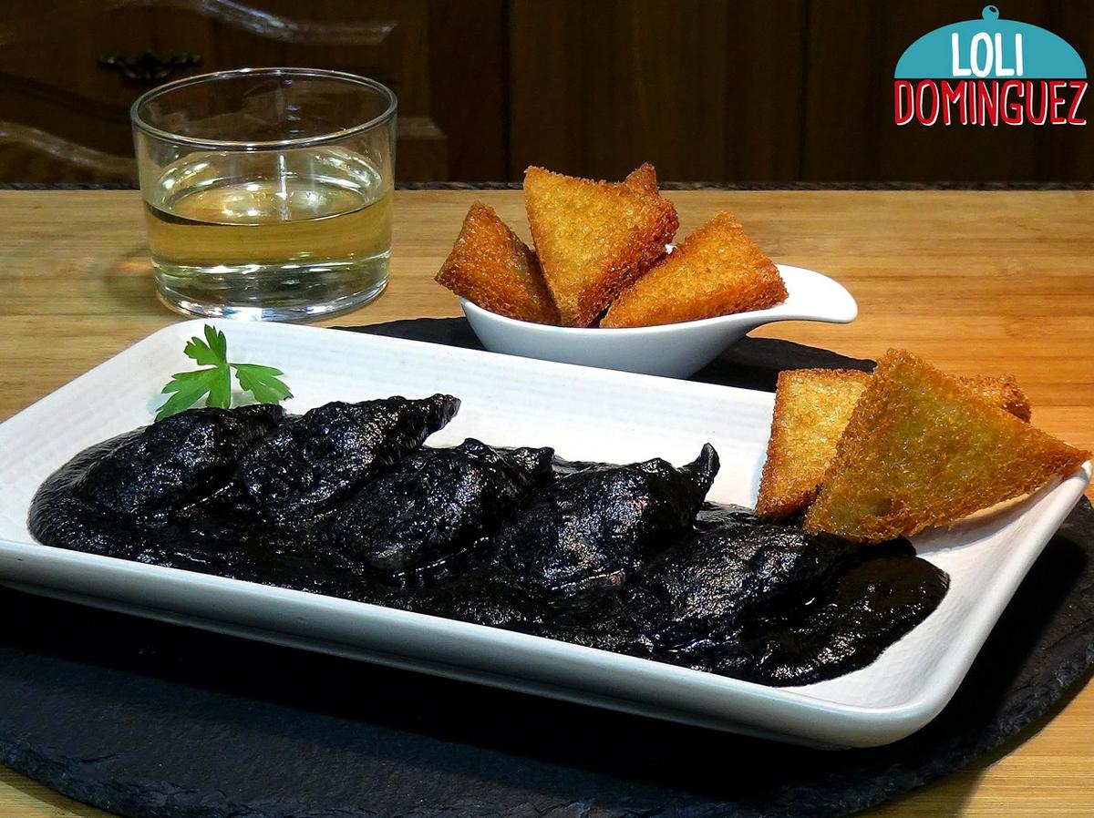 Chipirones o calamares en su tinta, receta tradicional, fácil y deliciosa, sobre todo para tomar como aperitivo o entrante de una comida o cena