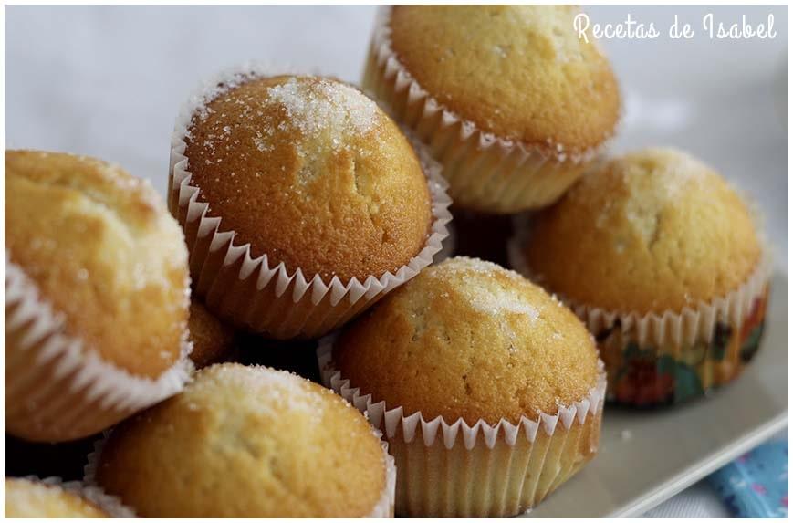 Magdalenas rellenas de chocolate, receta muy fácil