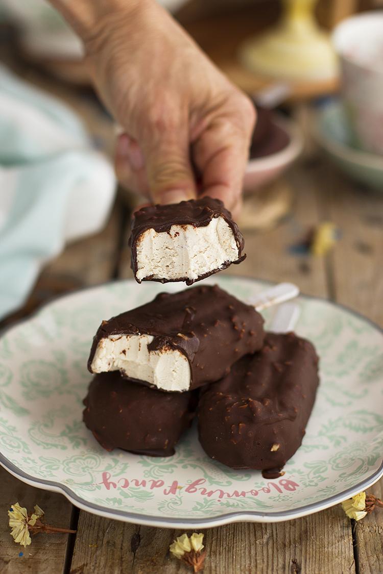 Bombón helado almendrado Saludable Fácil y sencillo de hacer