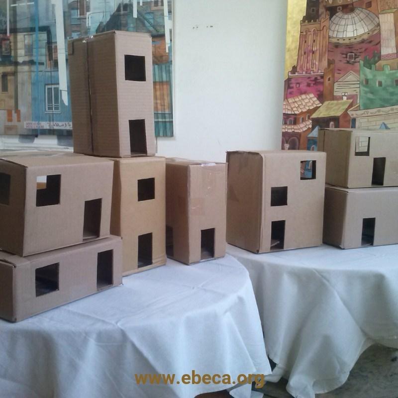 Construcciones que parecen edificios hechos con cartón