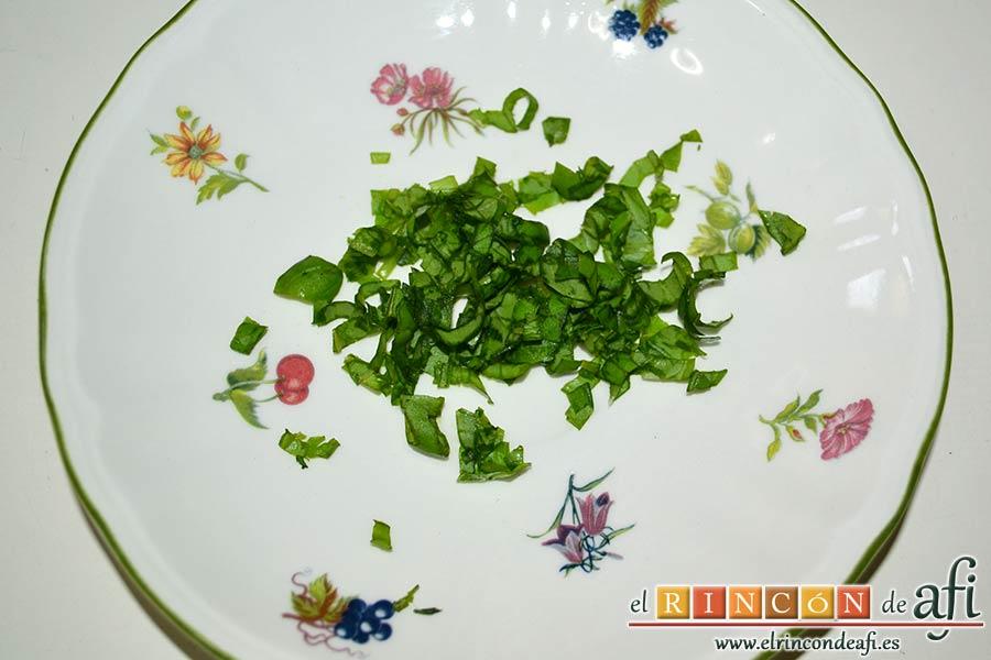 Tortilla de albahaca, picarlas