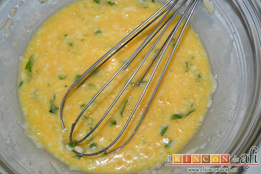 Tortilla de albahaca, mezclar bien con varillas