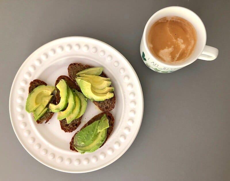 tostada de aguacate sin gluten