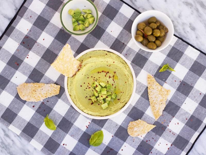 Hummus-de-aguacate