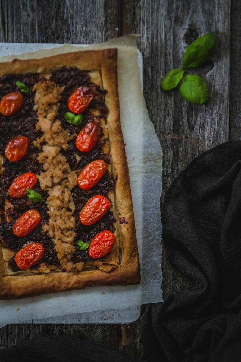 puff pastry tart caramelised onion