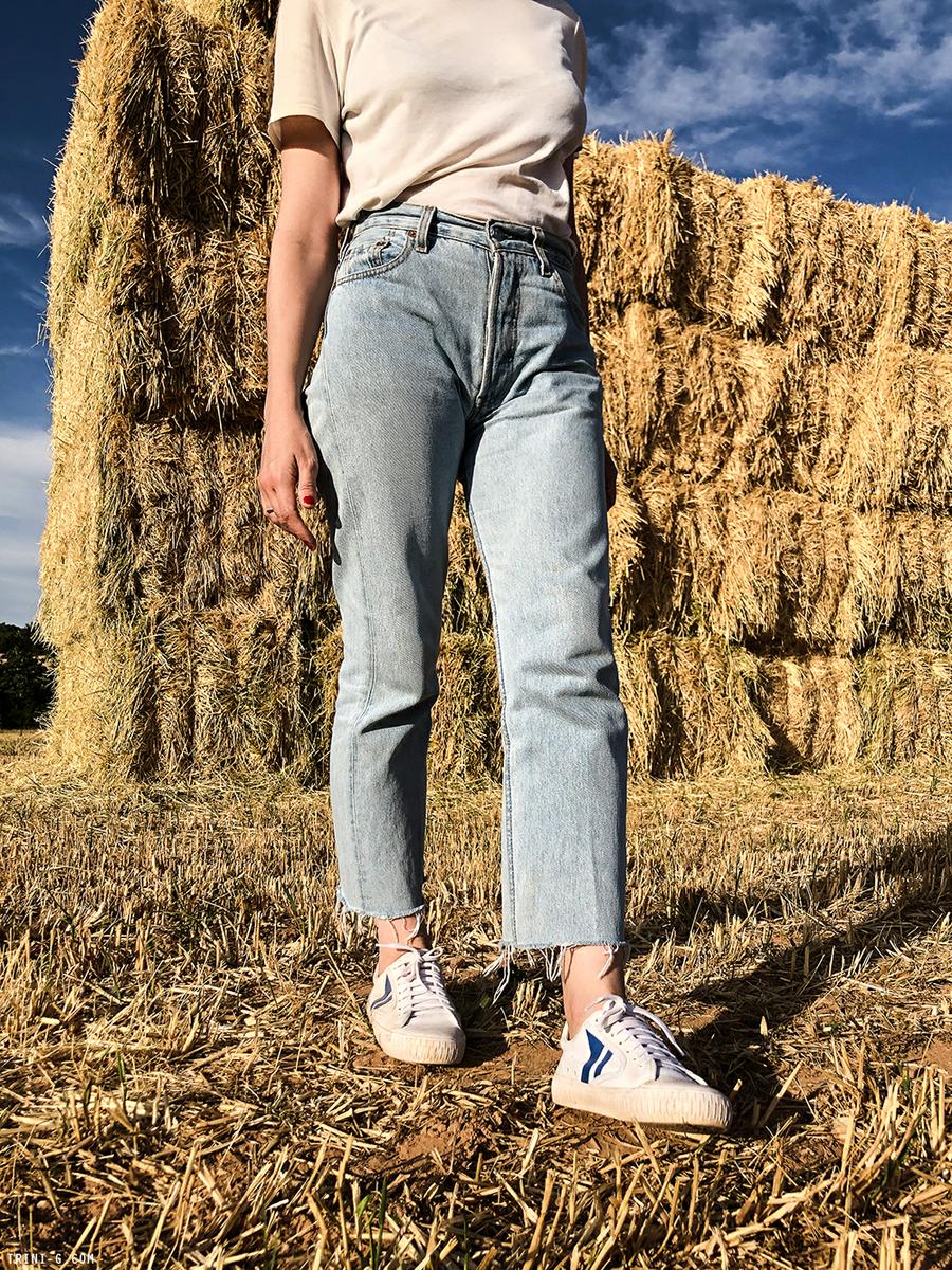 Trini | Levis jeans The Row t-shirt