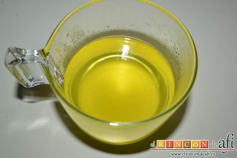 Bizco-flan, retirar del fuego y colarlo