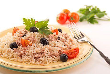 ensalada de arroz con atún y jamón