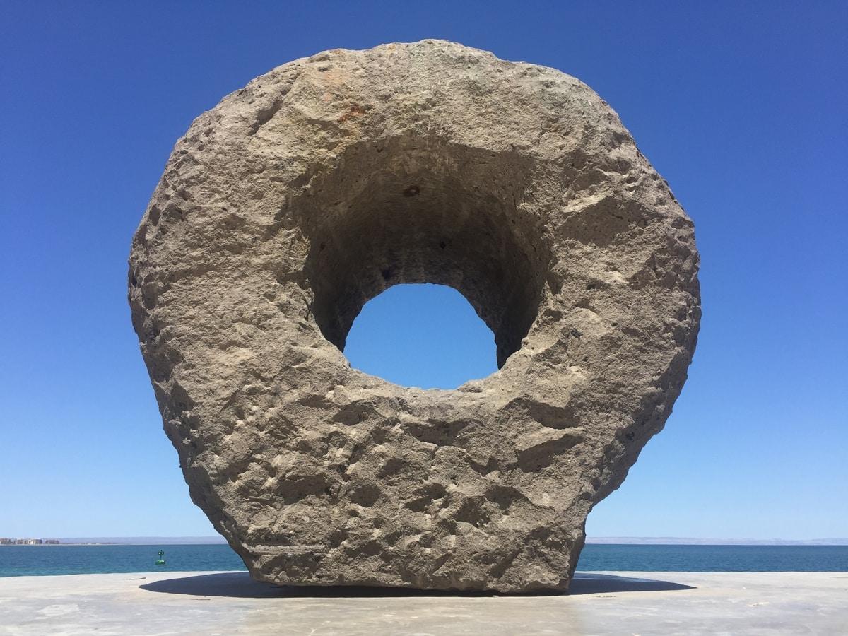 escultura en la carretera escénica de La Paz