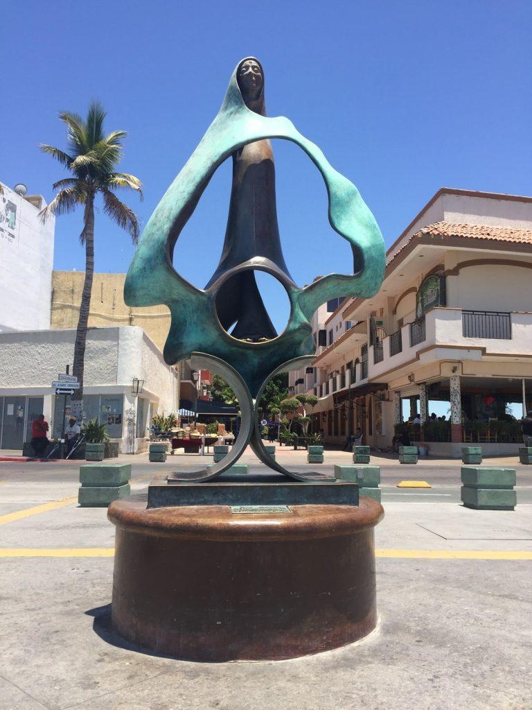 Reina de los mares de la escultora Rocío Sánchez