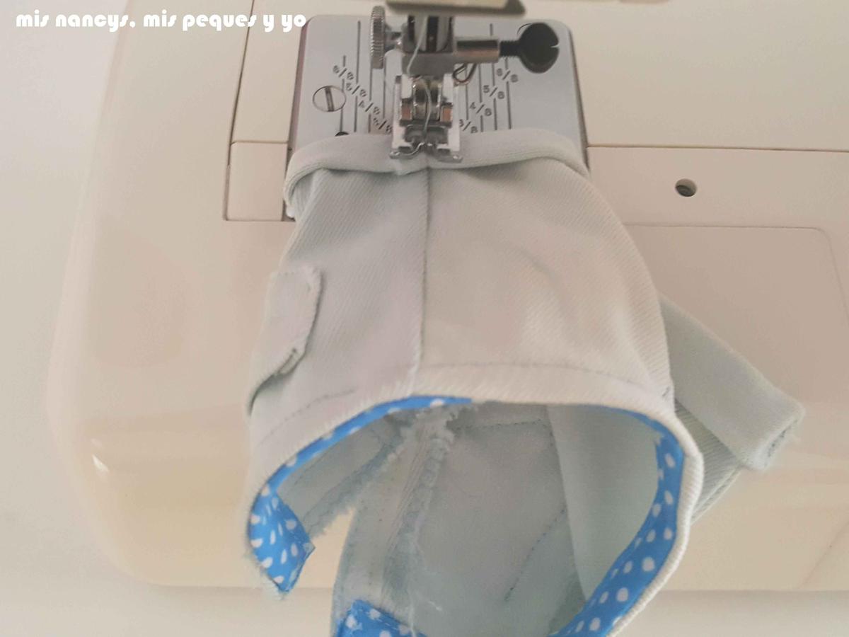 mis nancys, mis peques y yo, tutorial short vaquero para Nancy (patron gratis), sujetar dobladillo pantalon con puntadas