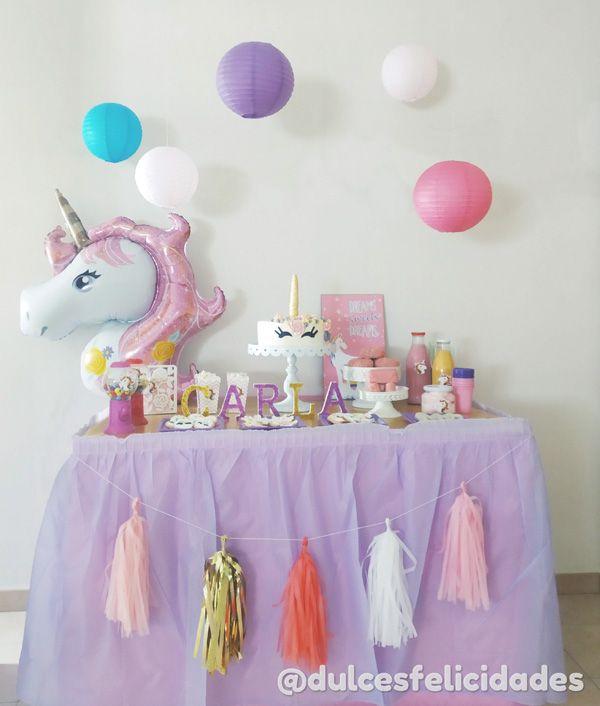 mesa dulce unicornio, fiesta temática unicornio, decoración de cumpleaños unicornio
