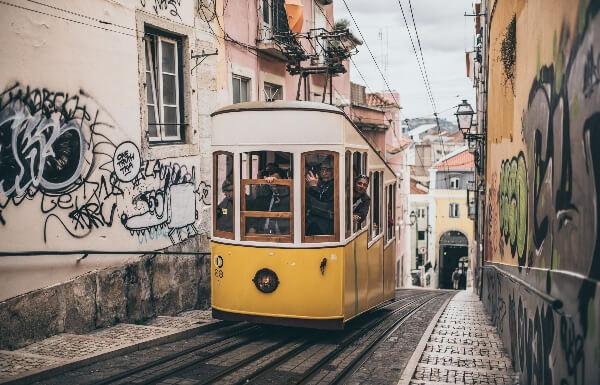 donde alojarse en lisboa para hacer turismo