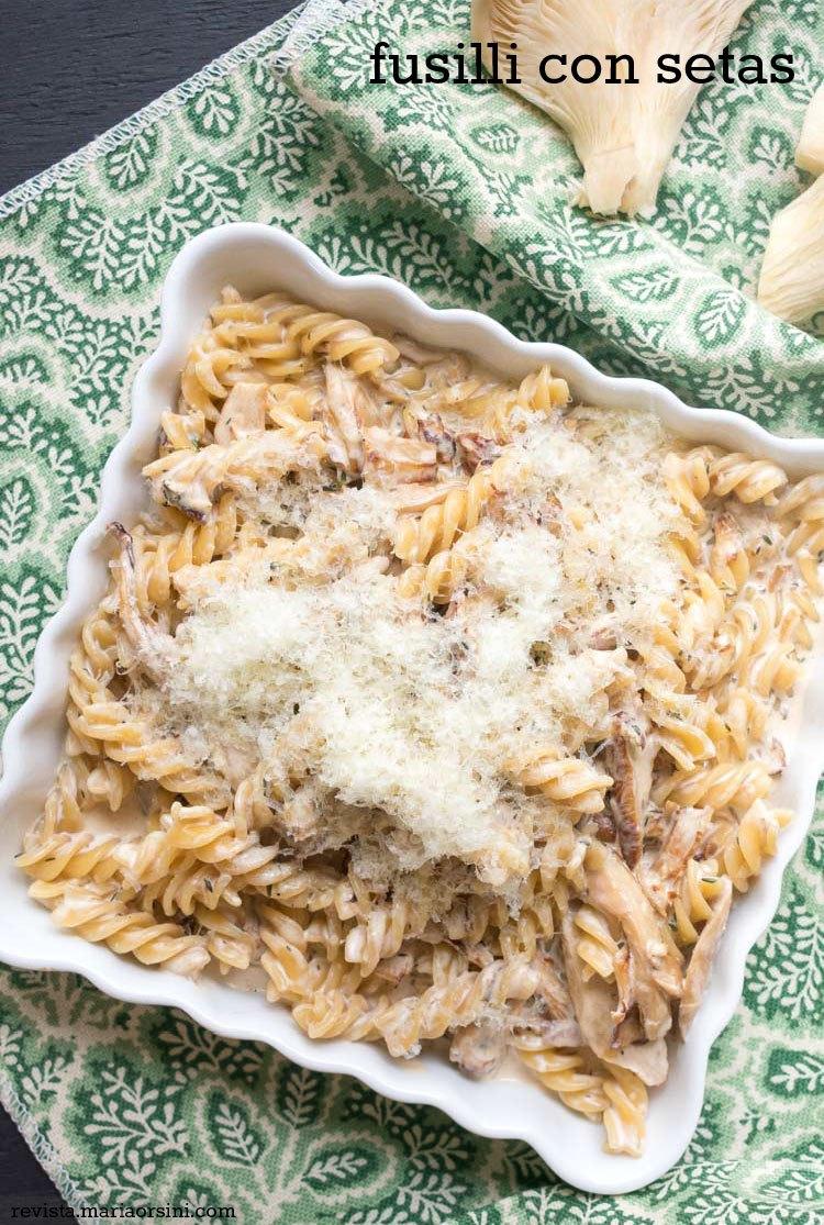 Receta de fusilli con setas en revista Maria Orsini