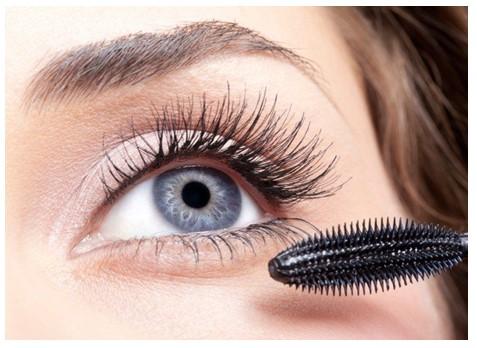 Implementos para un maquillaje sencillo