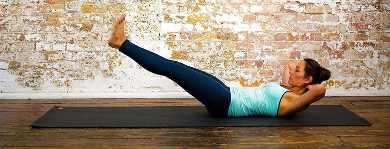 postura del barco para principiantes