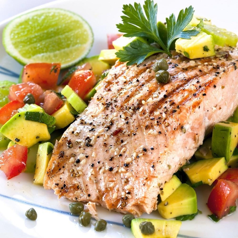 aguacate con salmón