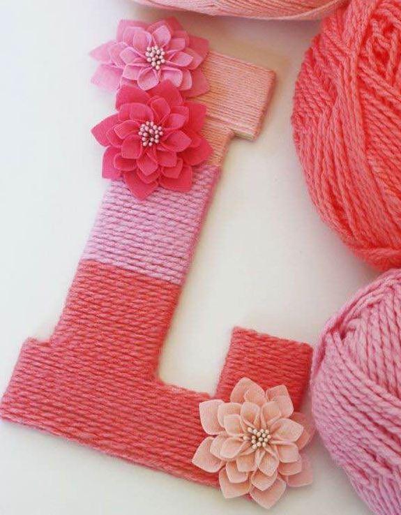 Letra de cartó forrada con lana