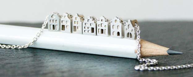 Collar con las casas de Amsterdam